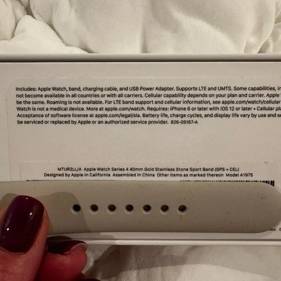 Apple Watch with Gold Band - Picture 7 of 12